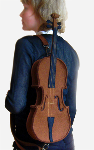 awesome-design-ideas-Brown-Felt-Violin-Bag-Krukru-Studio-1 (2)